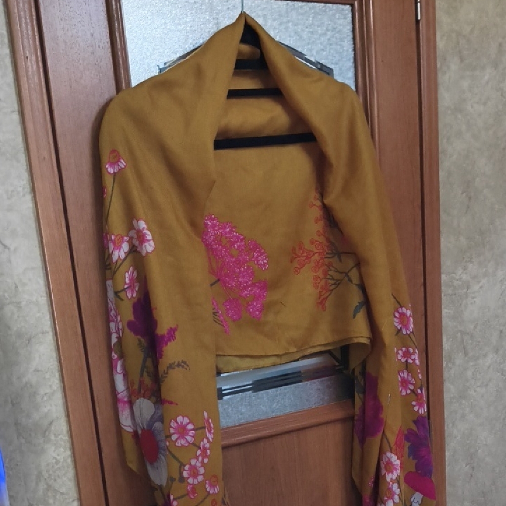 10 Items/$10 Floral Mustard Shawl